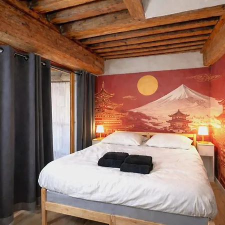 Appartement Chic & Unique Duplex Saone River View Sleeps 6 Shanghai-style *